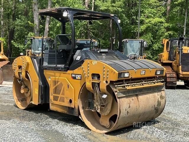 CAT CB13 Катки тротуарные