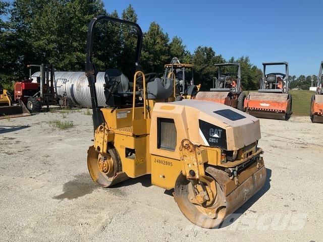 CAT CB24 Катки тротуарные