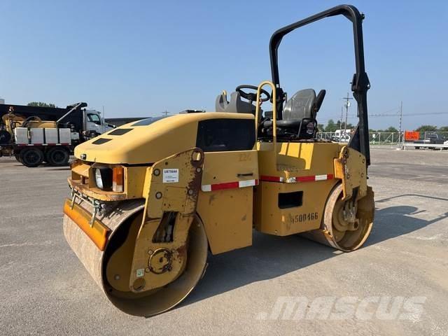 CAT CB34 Катки тротуарные