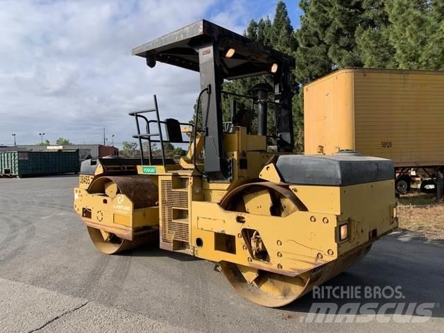CAT CB534 Катки тротуарные