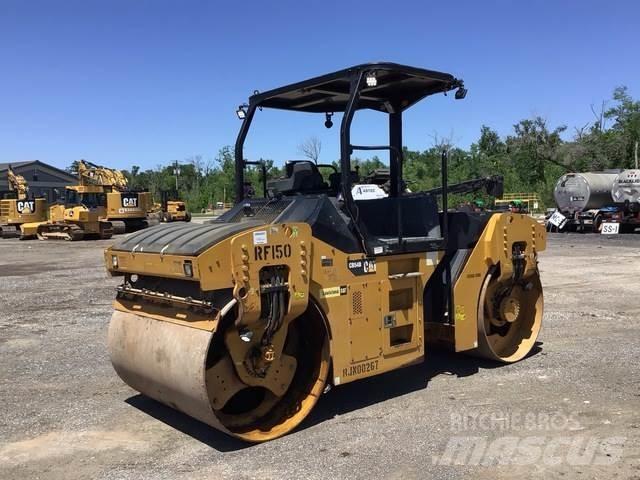 CAT CB54B Катки тротуарные