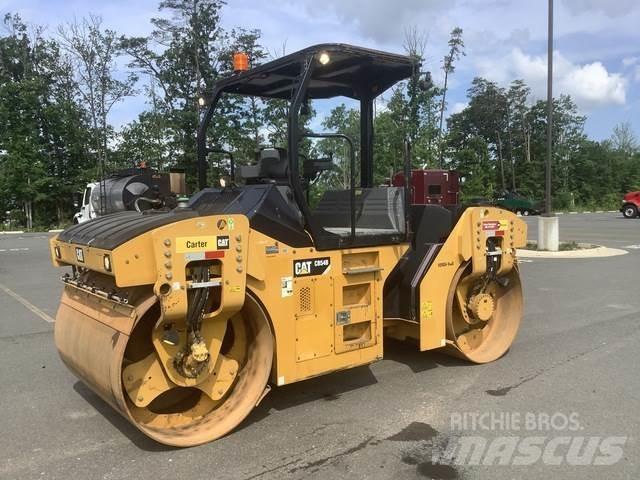CAT CB54B Катки тротуарные