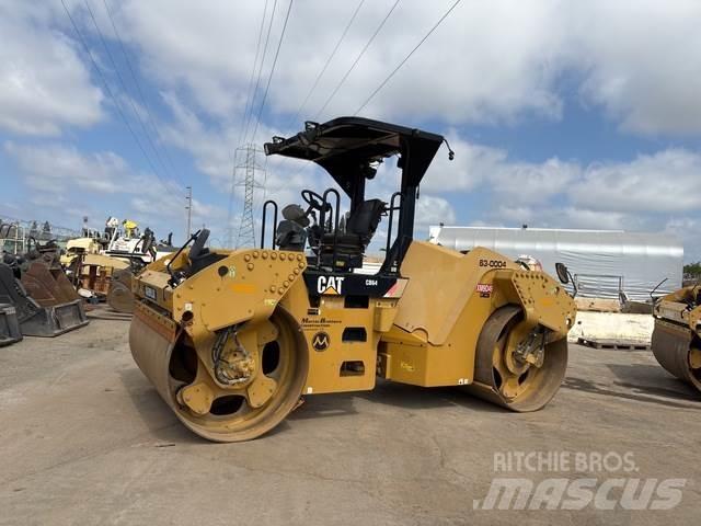 CAT CB64 Катки тротуарные