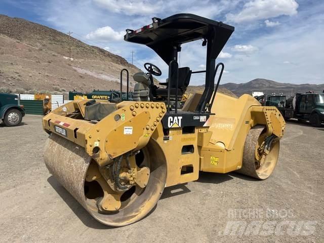 CAT CB64 Катки тротуарные