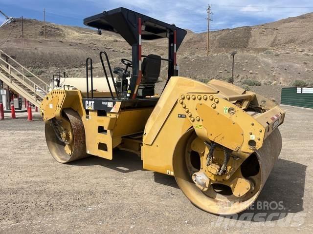 CAT CB64 Катки тротуарные