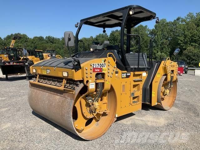 CAT CB66B Катки тротуарные