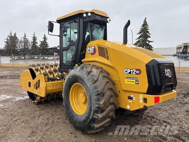 CAT CP12GC Грунтовые катки