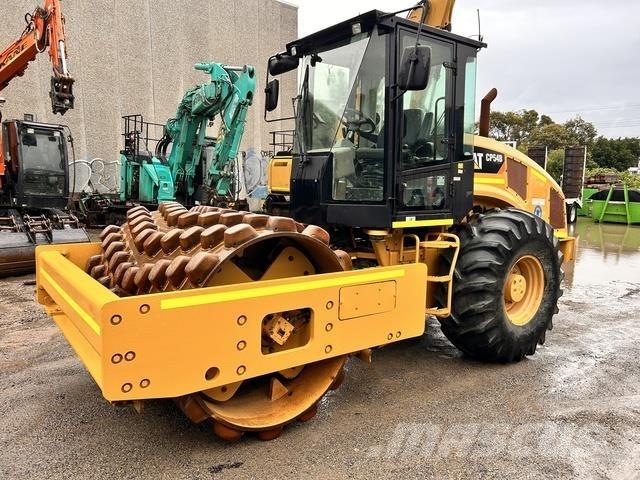 CAT CP54B Грунтовые катки