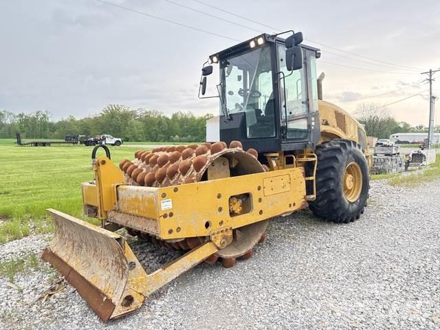 CAT CP56B Грунтовые катки