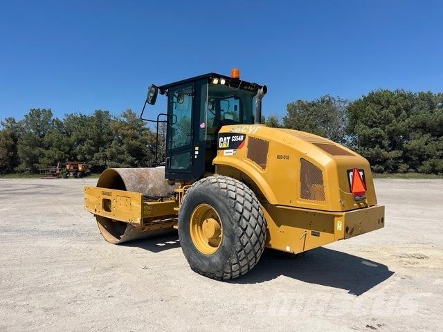 CAT CS54B Грунтовые катки