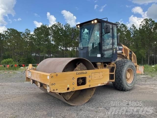 CAT CS54B Грунтовые катки