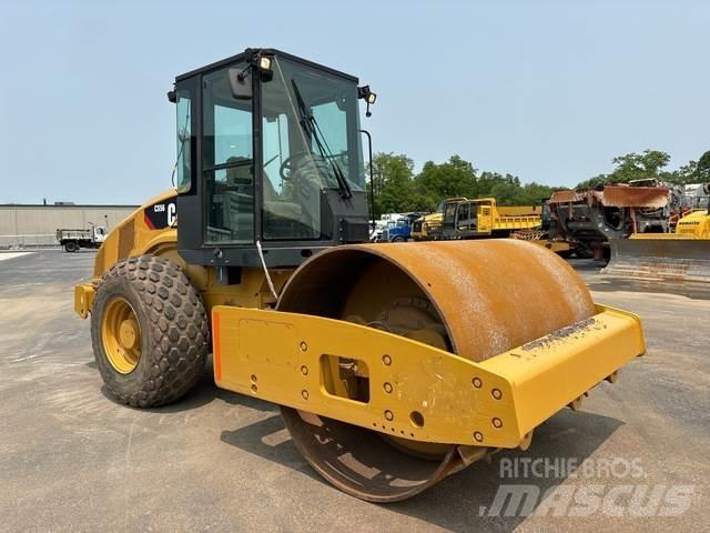 CAT CS56 Грунтовые катки