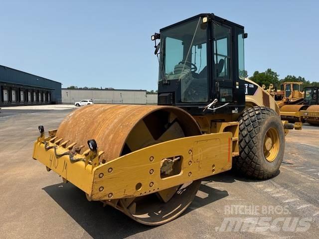 CAT CS56 Грунтовые катки