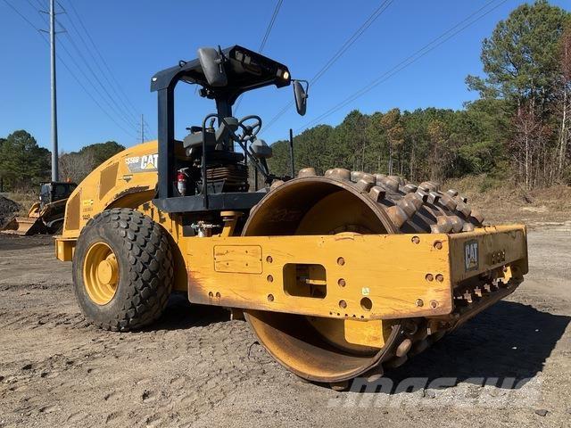 CAT CS56B Грунтовые катки