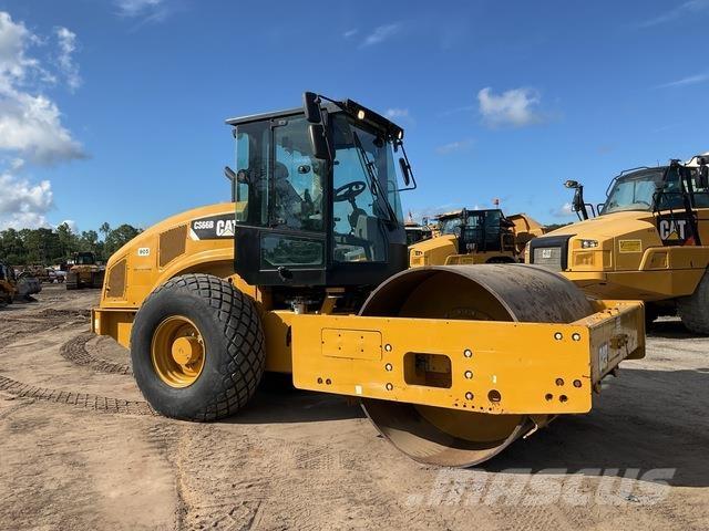 CAT CS66B Грунтовые катки