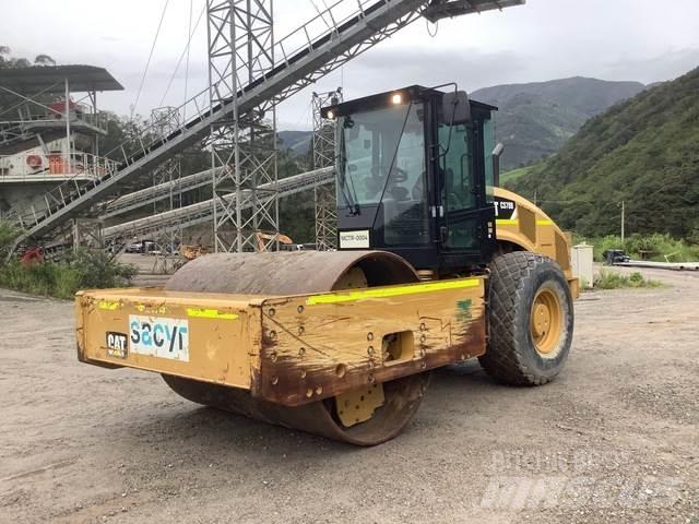 CAT CS78B Грунтовые катки