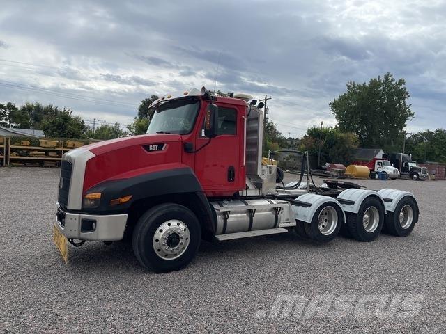 CAT CT660 Седельные тягачи