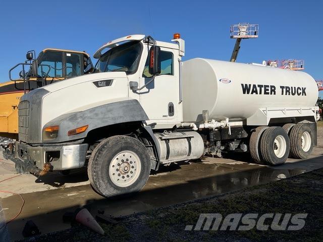 CAT CT660S Поливочные машины
