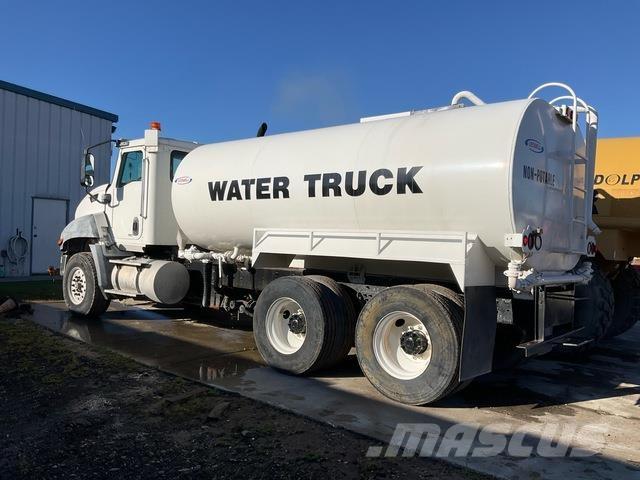 CAT CT660S Поливочные машины