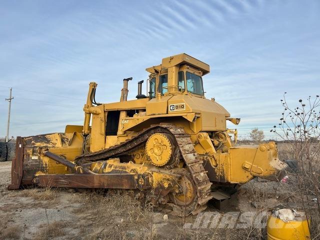 CAT D10 Гусеничные бульдозеры