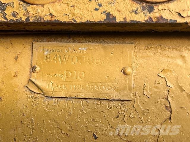 CAT D10 Гусеничные бульдозеры