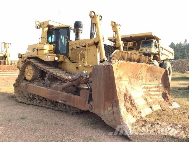 CAT D10R Гусеничные бульдозеры