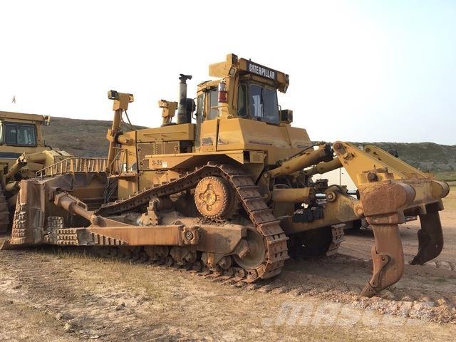 CAT D10R Гусеничные бульдозеры