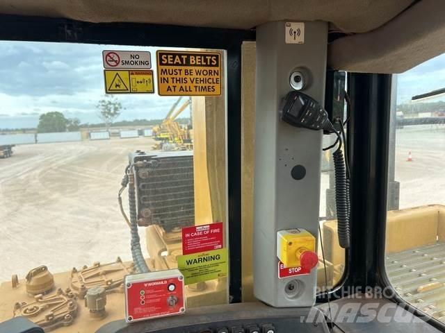 CAT D10T Гусеничные бульдозеры