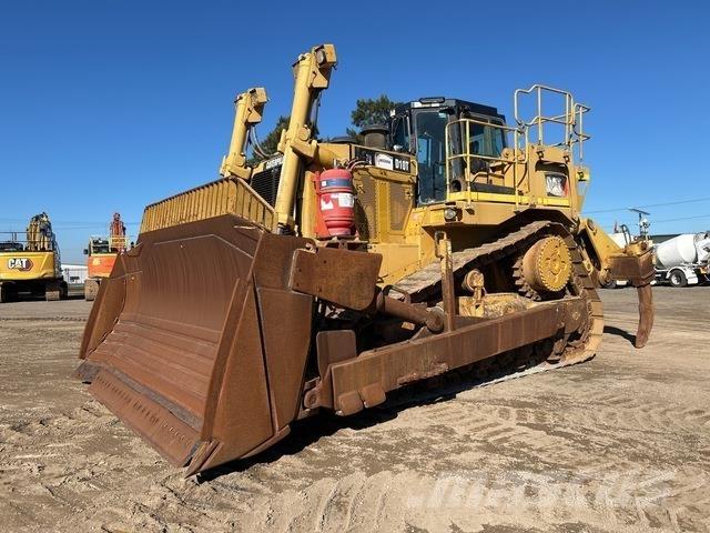 CAT D10T Гусеничные бульдозеры
