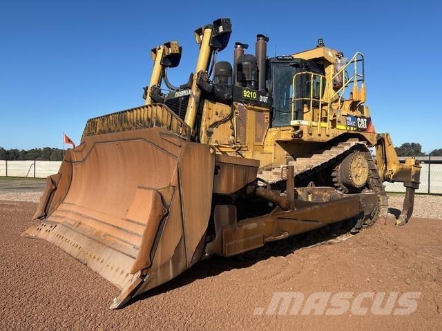 CAT D10T Гусеничные бульдозеры