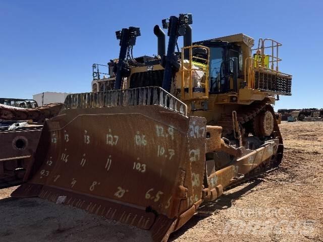 CAT D10T2 Гусеничные бульдозеры