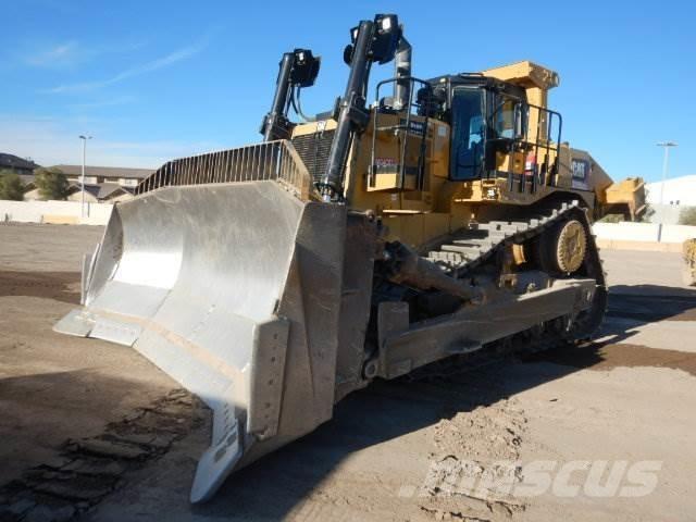 CAT D10T2 Гусеничные бульдозеры