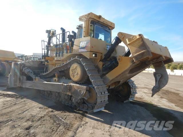 CAT D10T2 Гусеничные бульдозеры