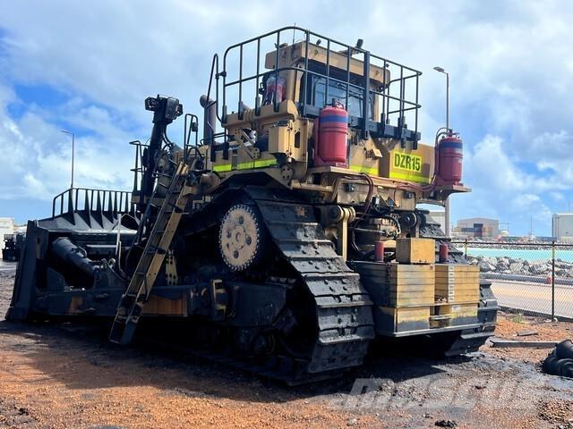 CAT D11T Гусеничные бульдозеры