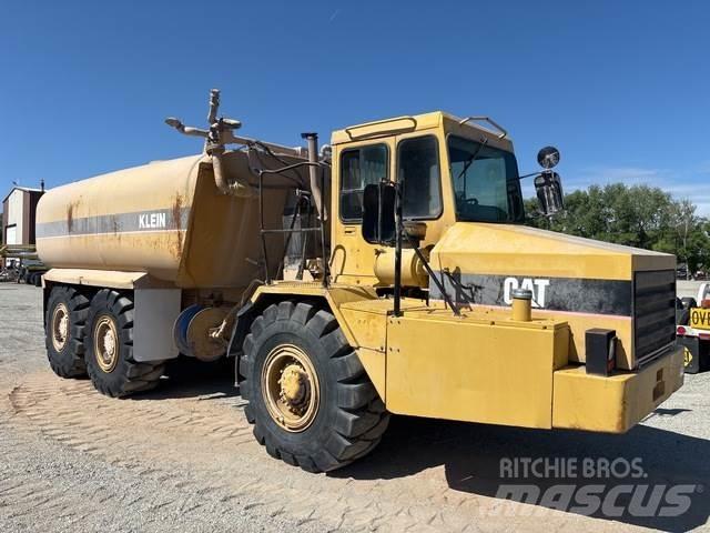 CAT D250 Поливочные машины