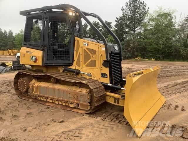 CAT D3 Гусеничные бульдозеры