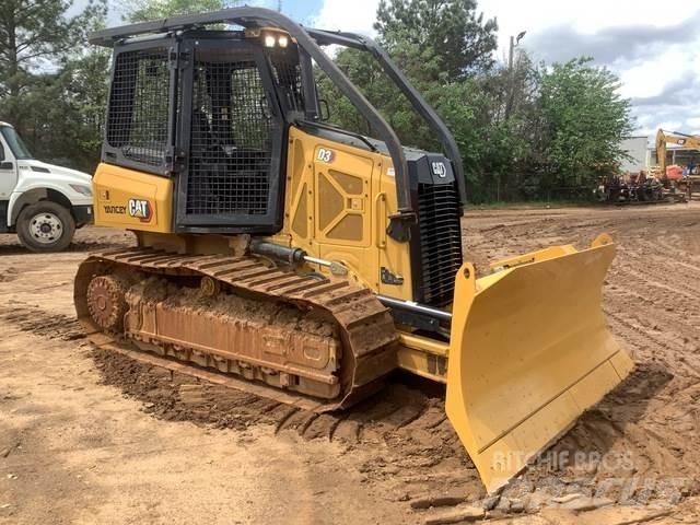 CAT D3 Гусеничные бульдозеры