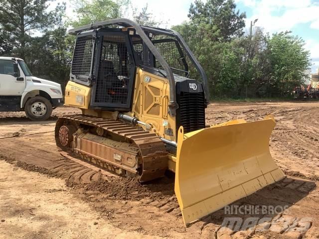CAT D3 Гусеничные бульдозеры