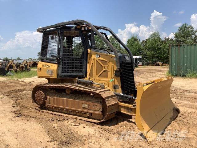 CAT D3 Гусеничные бульдозеры