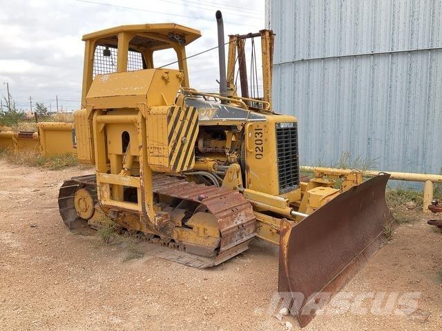 CAT D3G Трубоукладчики