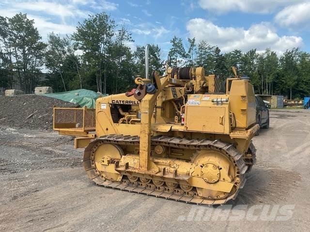 CAT D4E 20 Трубоукладчики