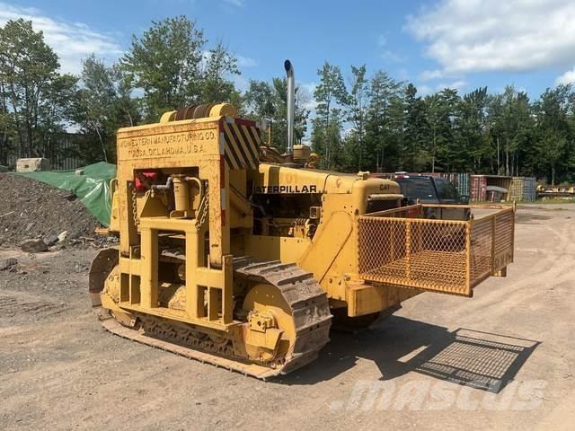 CAT D4E 20 Трубоукладчики