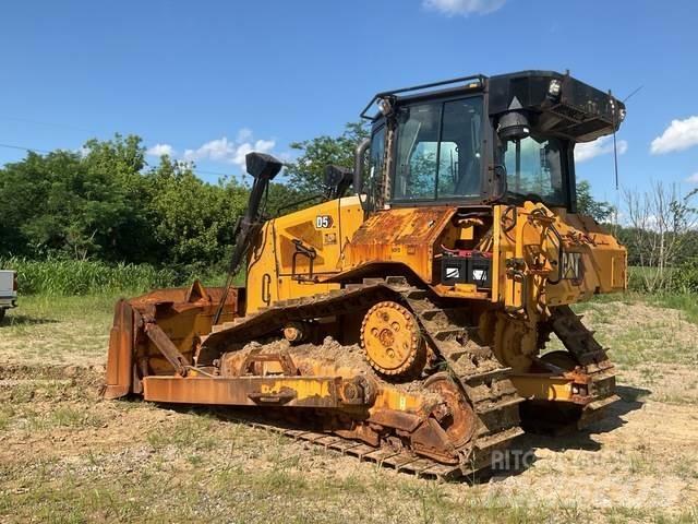 CAT D5 Гусеничные бульдозеры