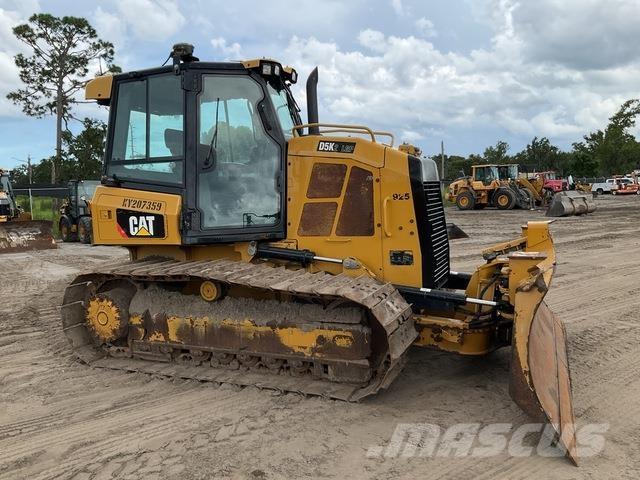 CAT D5K2 LGP Гусеничные бульдозеры