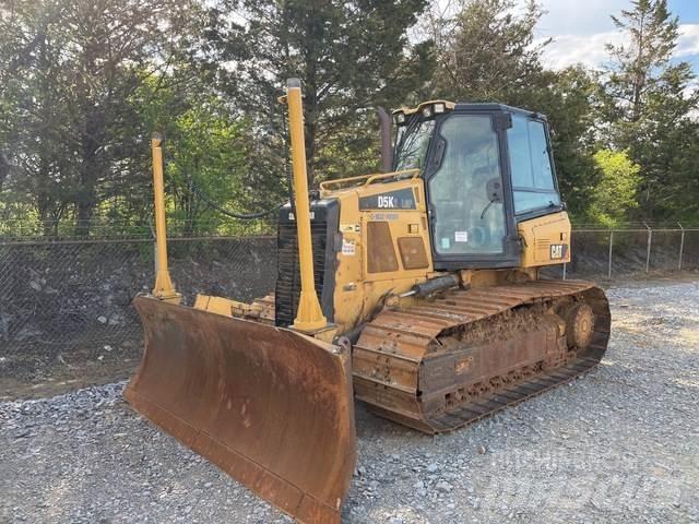 CAT D5K2LGP Гусеничные бульдозеры