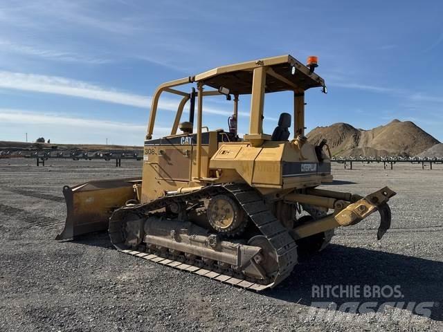 CAT D5M XL Гусеничные бульдозеры