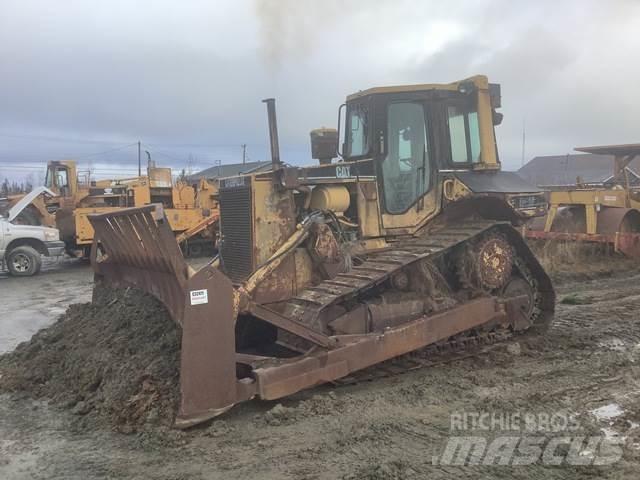 CAT D6 Гусеничные бульдозеры