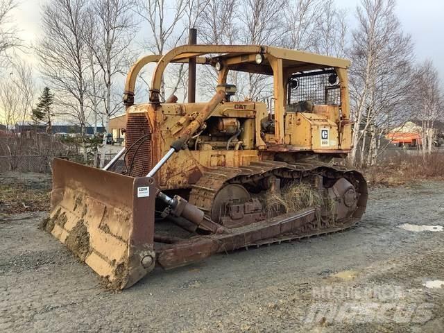 CAT D6D Гусеничные бульдозеры