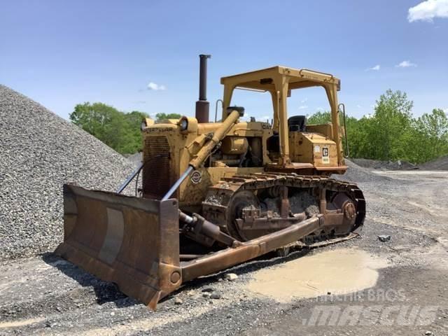 CAT D6D Гусеничные бульдозеры