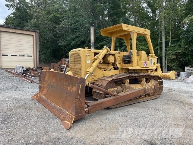 CAT D6D Гусеничные бульдозеры
